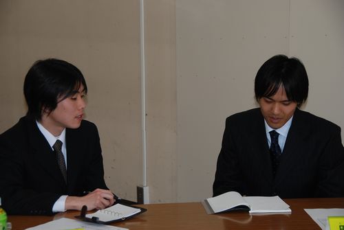 左・堤○さん　右・田○さん