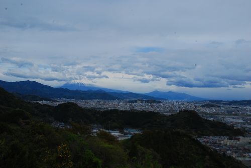 静岡市内：今日の１３時ごろの模様です。