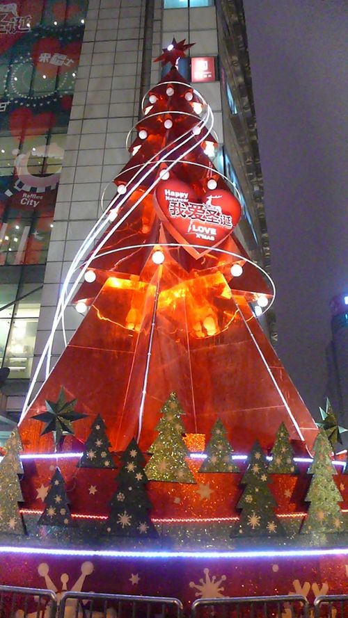 巨大クリスマスツリー