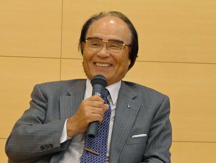 伊那食品工業　塚越会長