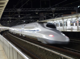 「最近はいつ乗っても混雑している東海道新幹線！」