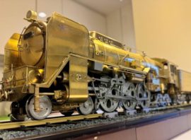 「D51形 蒸気機関車は戦時中に何と呼ばれていたのでしょうか？」