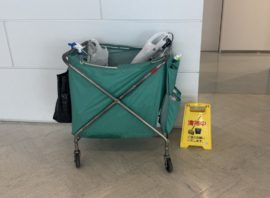 「トイレ清掃スタッフに感謝のひと言！」