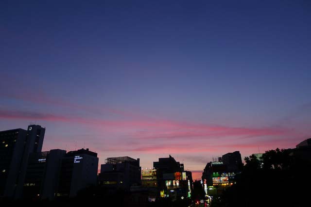 飯田橋駅から見えた夕焼け.jpg