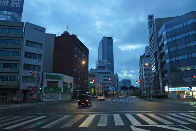 静岡駅近くの交差点