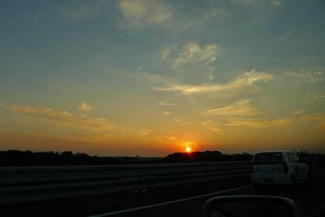 ある日の東名高速場から見えた夕焼け
