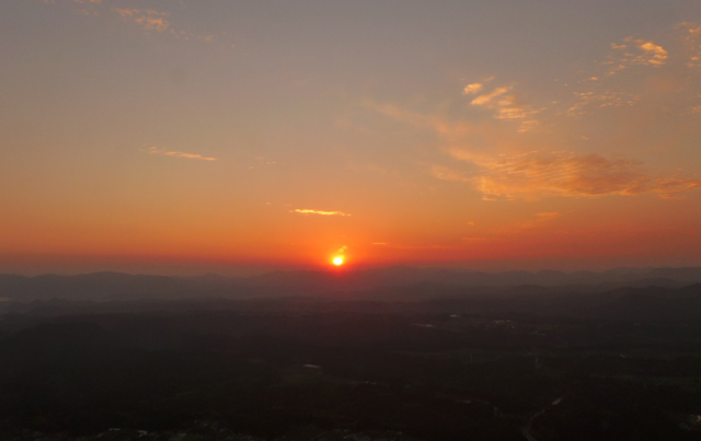 上空から見た夕焼け