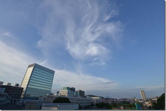 梅雨明け宣言が出た静岡市内の空模様