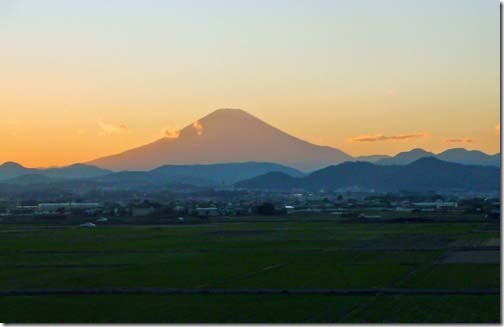 夕焼けと富士山