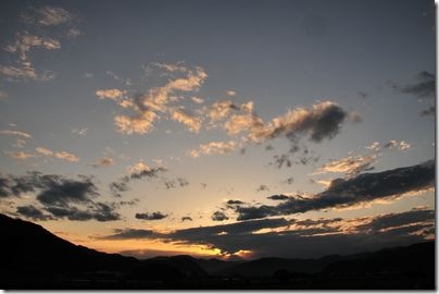 徳願寺山右側がオレンジ色に！