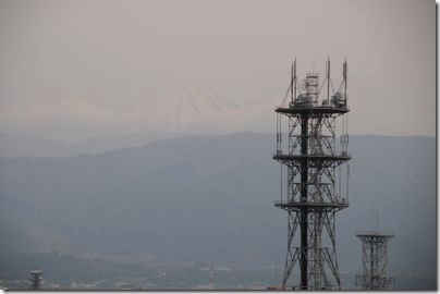 甲府市内より富士山を見る