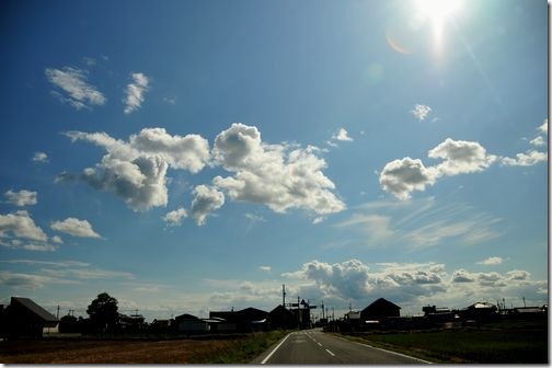 雲が輝いてる